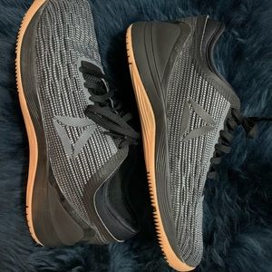 REEBOK WOMEN’s CROSSFIT SHOES, size 6.5 . EUC